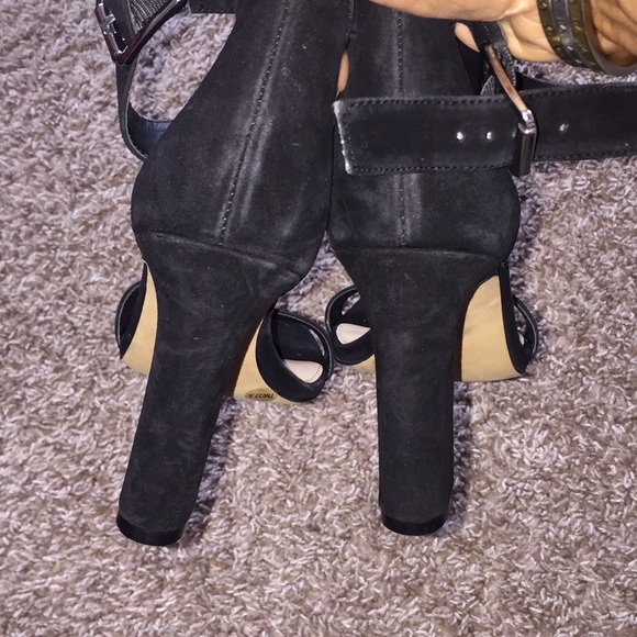 Vince Camuto - Picture 5 of 5